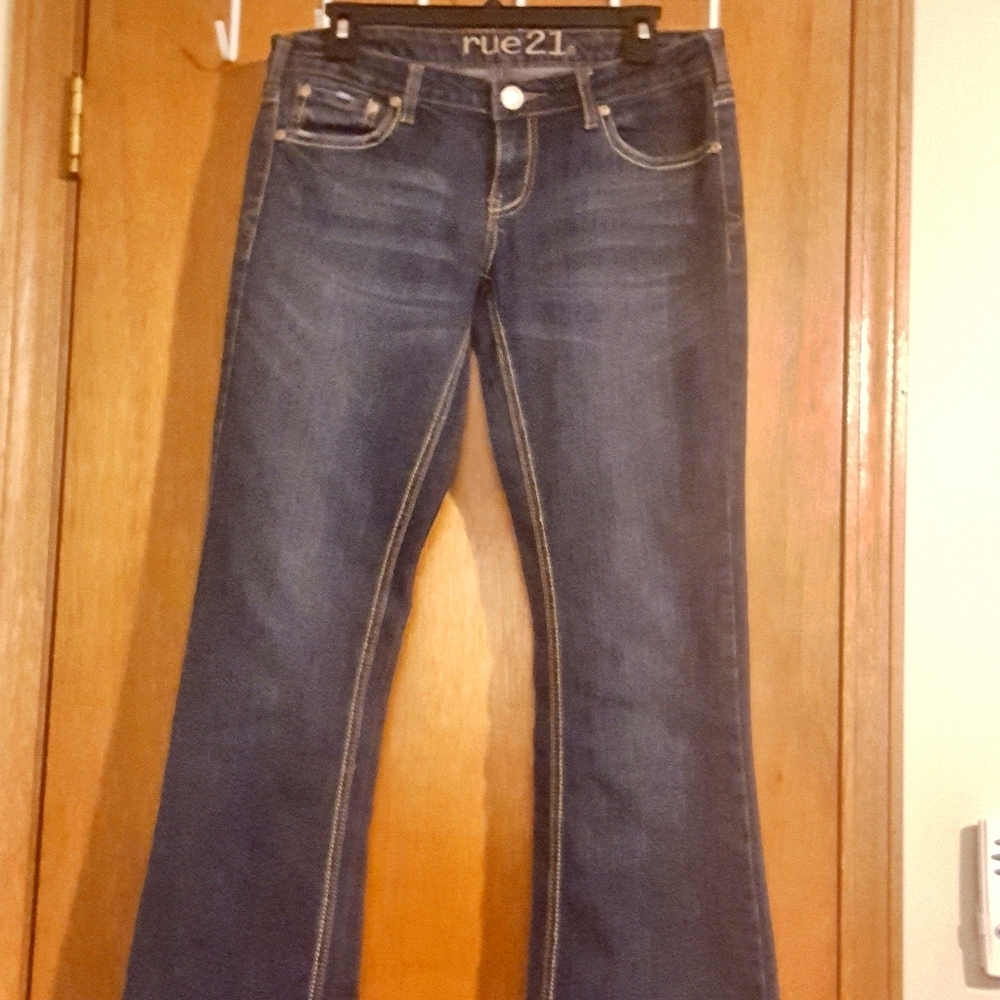 RUE 21. Jeans
